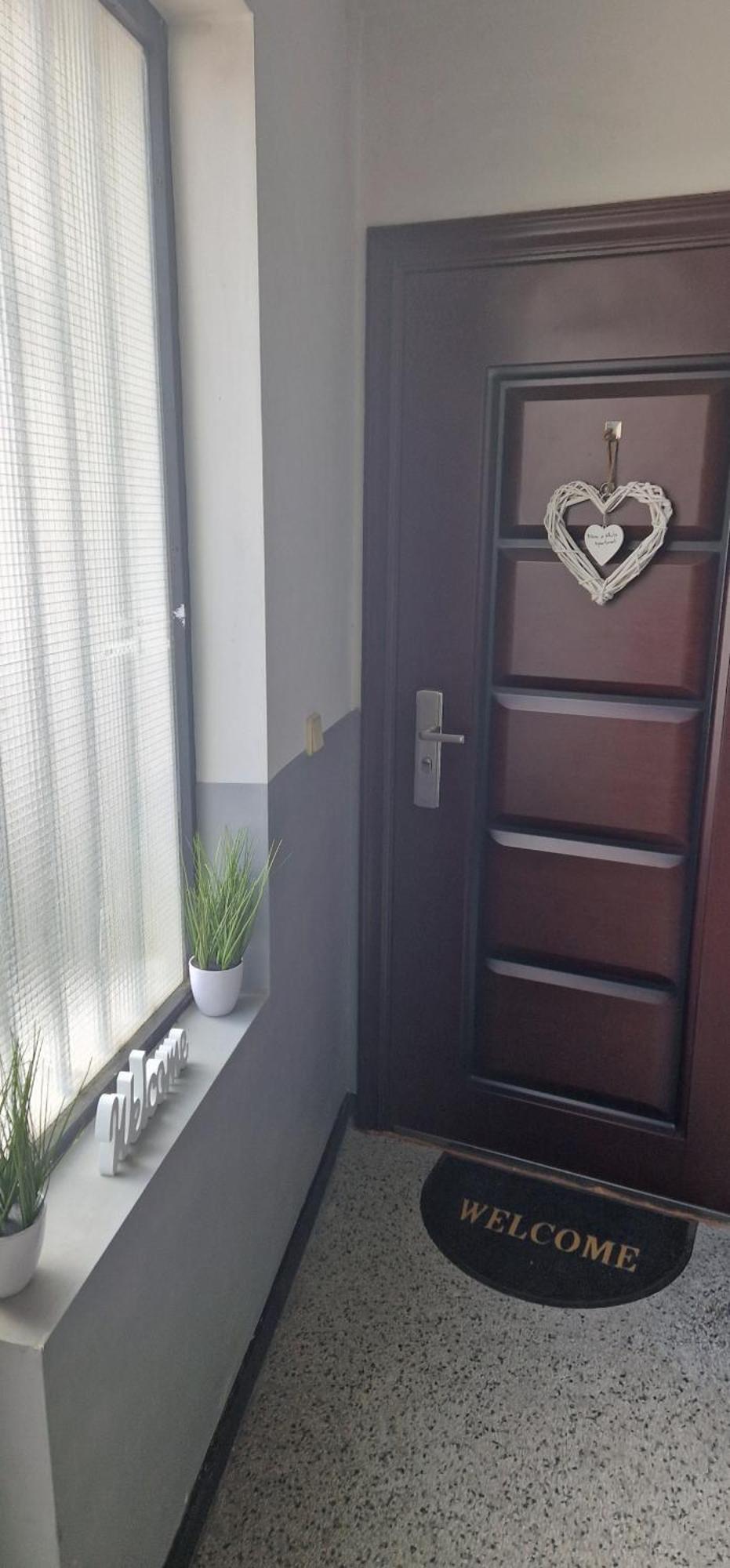 Black And White Apartment Karlovo Esterno foto