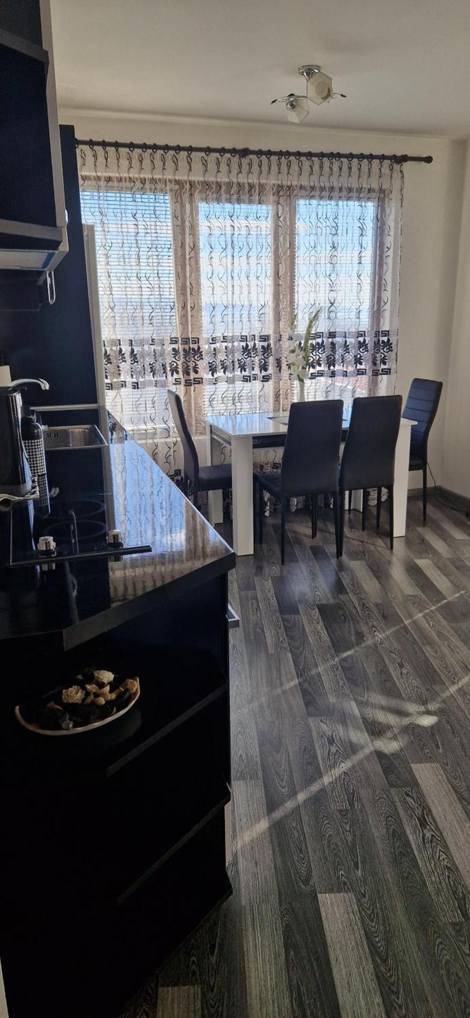 Black And White Apartment Karlovo Esterno foto